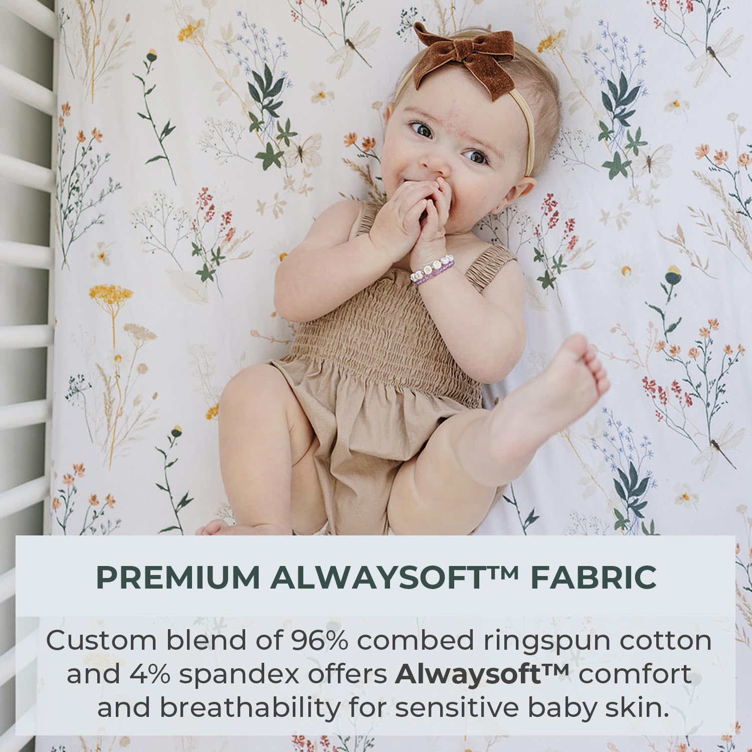 Pobibaby Wildflower pack-n-play-sheet-elastic-edge provides snug fit around the mattress.