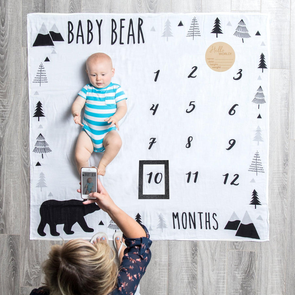 Pondering Pine newborn announcement disc for sharing milestones