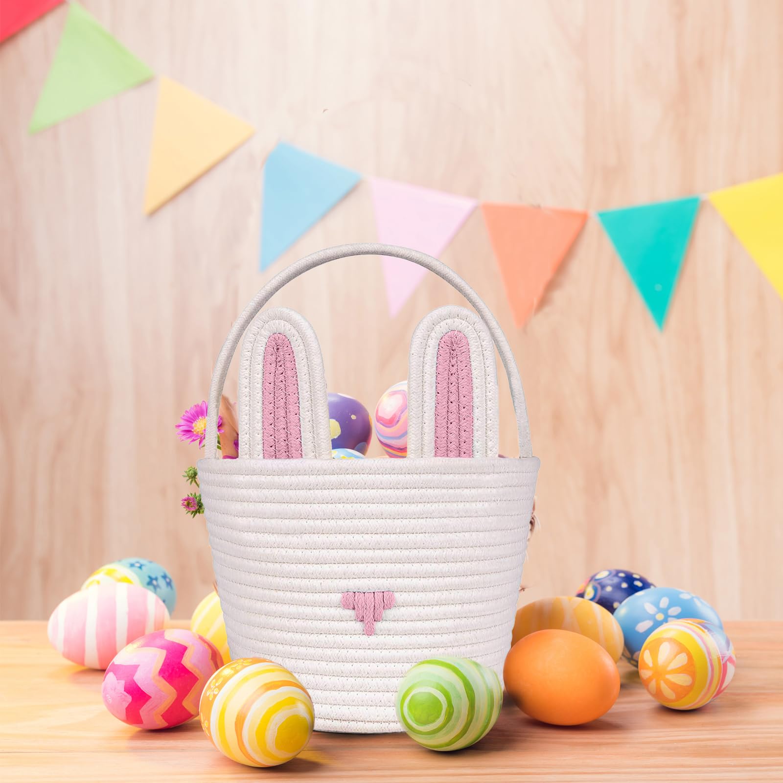 Poschnor basket includes a gift bag and ribbon for easy gifting.