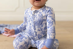 Posh Peanut Briar zipper detail highlights easy diaper changes on the go