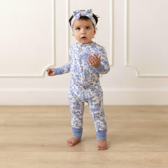 Posh Peanut two-way zip closeup demonstrates top-to-bottom diaper access.