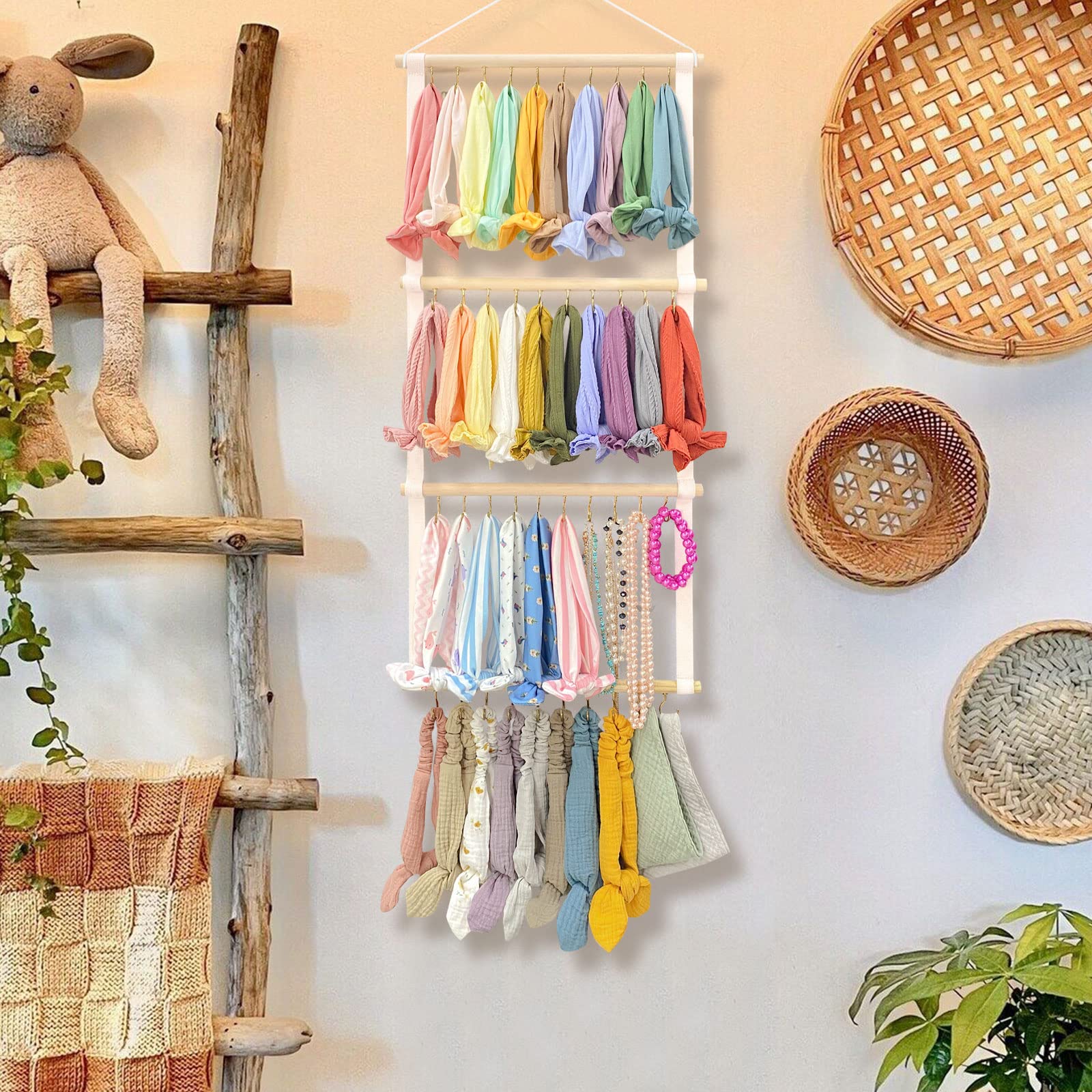 POVETIRE wall-hanging design saves nursery space while decorating