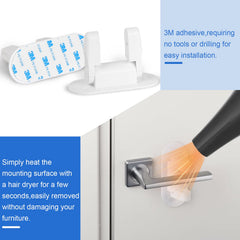 Povtulu 3M adhesive application demonstrates strong mounting on flat surfaces.