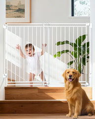 Pravoluxmax no-bottom-bar gate at stairs prevents trips while keeping kids and pets safe