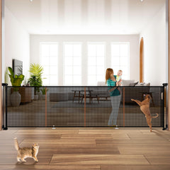 Pravoluxmax retractable baby gate closed view shows secure, space-saving access control.