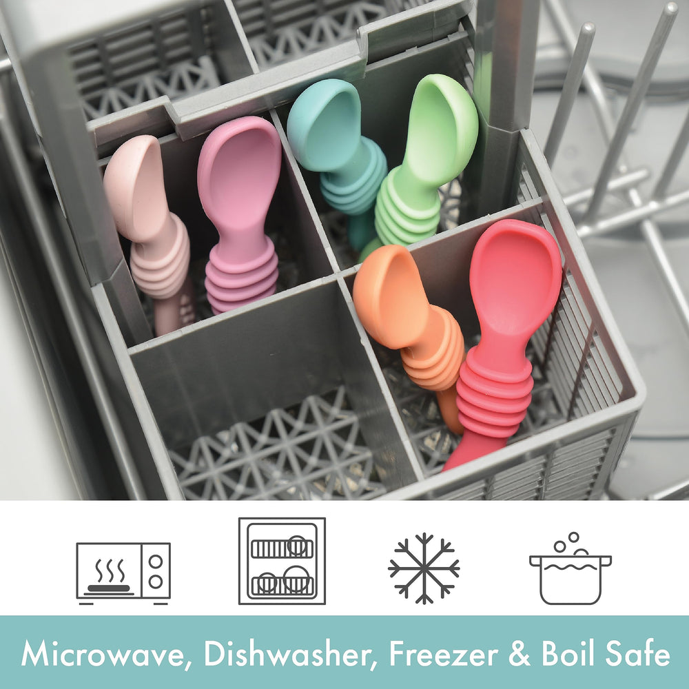 PrimaStella silicone chew spoon Seaside Palette easy grip handle supports infant self-feeding.