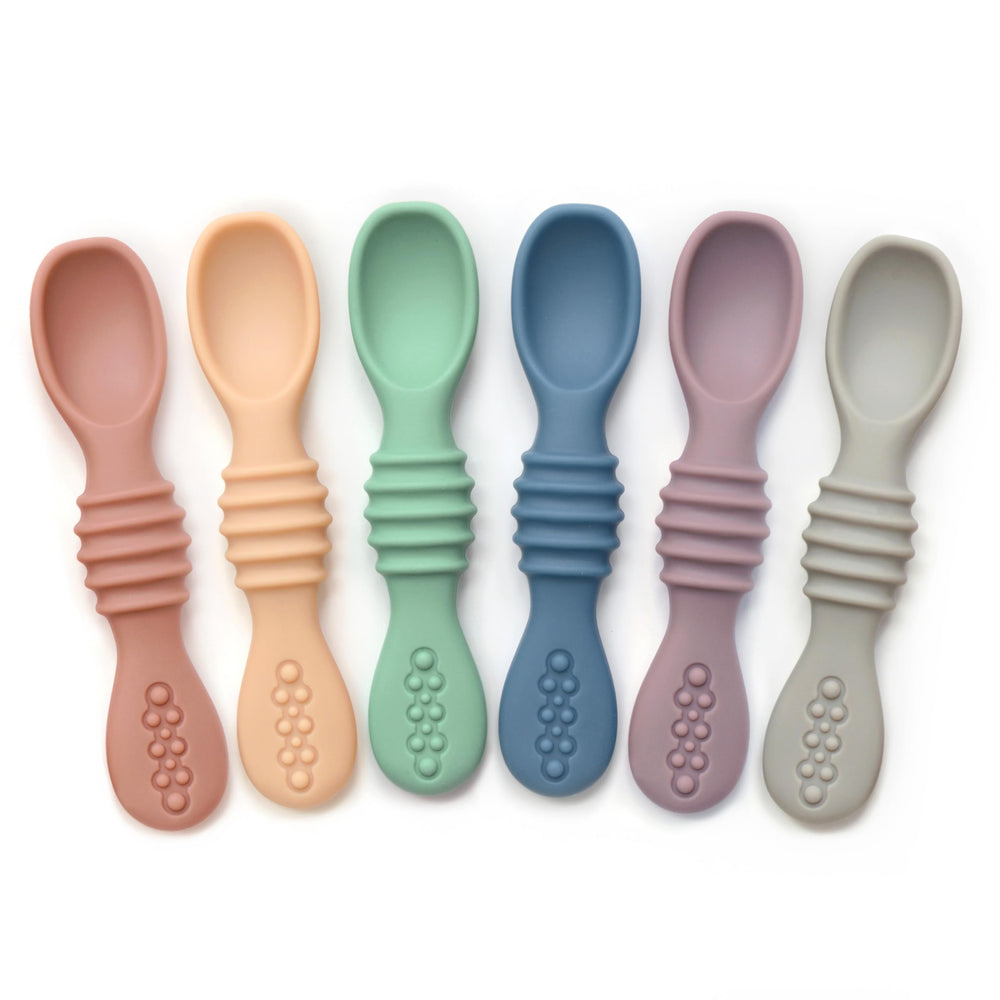 PrimaStella silicone chew spoon set hero view for safe early self-feeding
