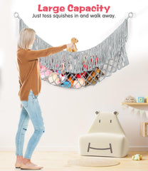 PrimZooty metal rings and hooks enable sturdy, easy wall installation