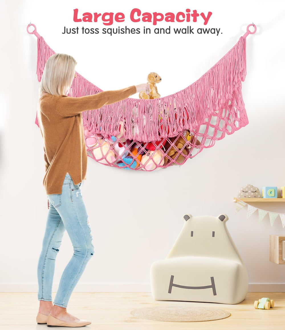PrimZooty wall-pocket-design provides easy access and space-saving organization.