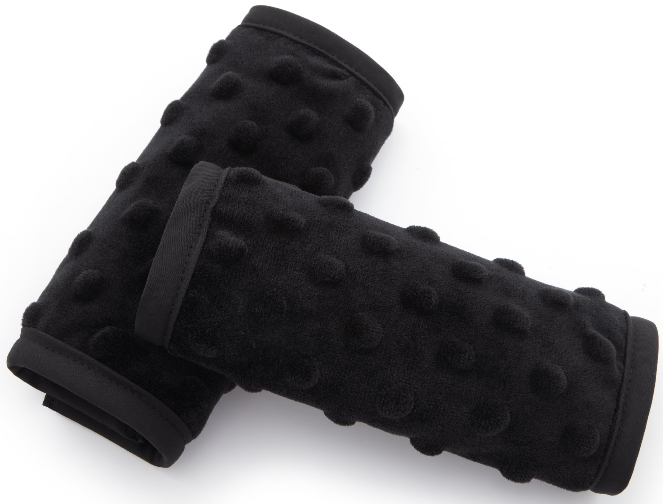 Pro Goleem car seat strap cover soft foam close-up for baby comfort during car rides
