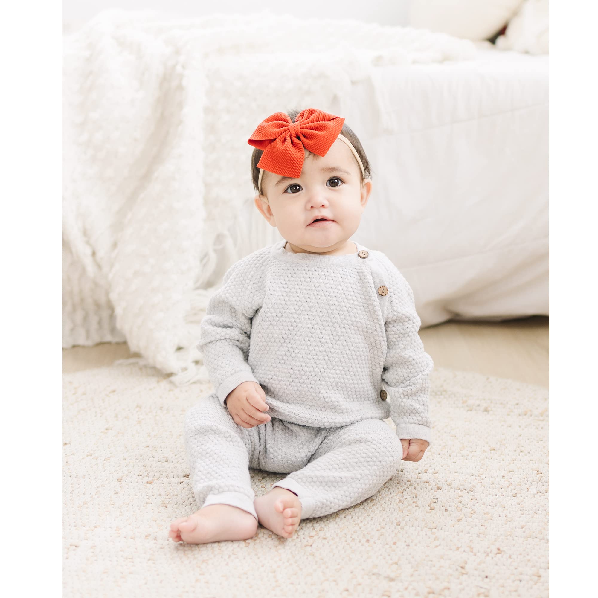 Prohouse baby photography bows ideal for cute family captures.