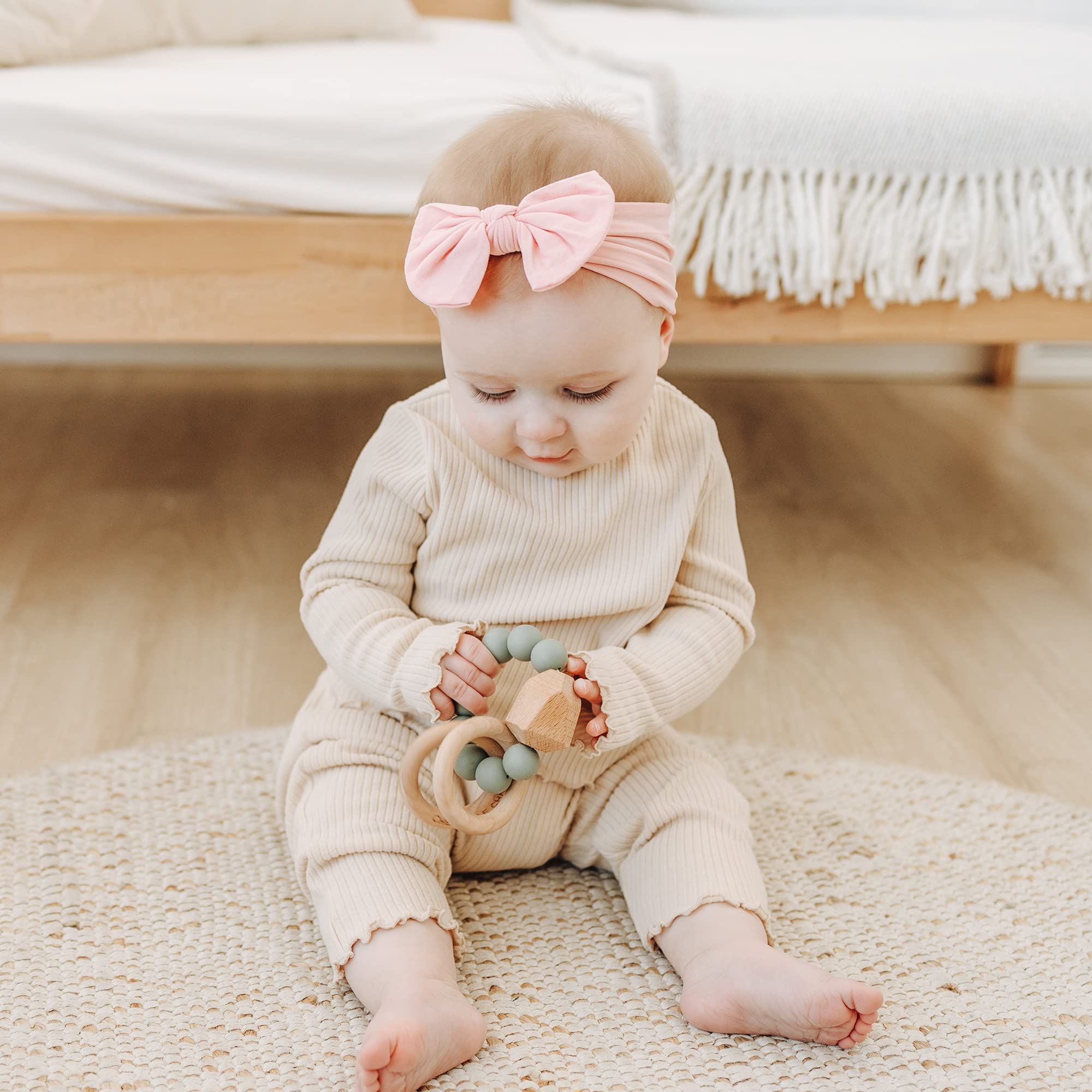 Prohouse headbands soft nylon showing no compression marks on baby's head