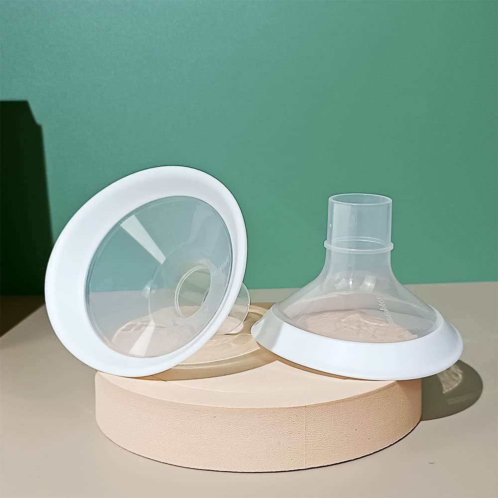 PumpMom-us wide-opening angle design helps align pumping rhythm with comfort.