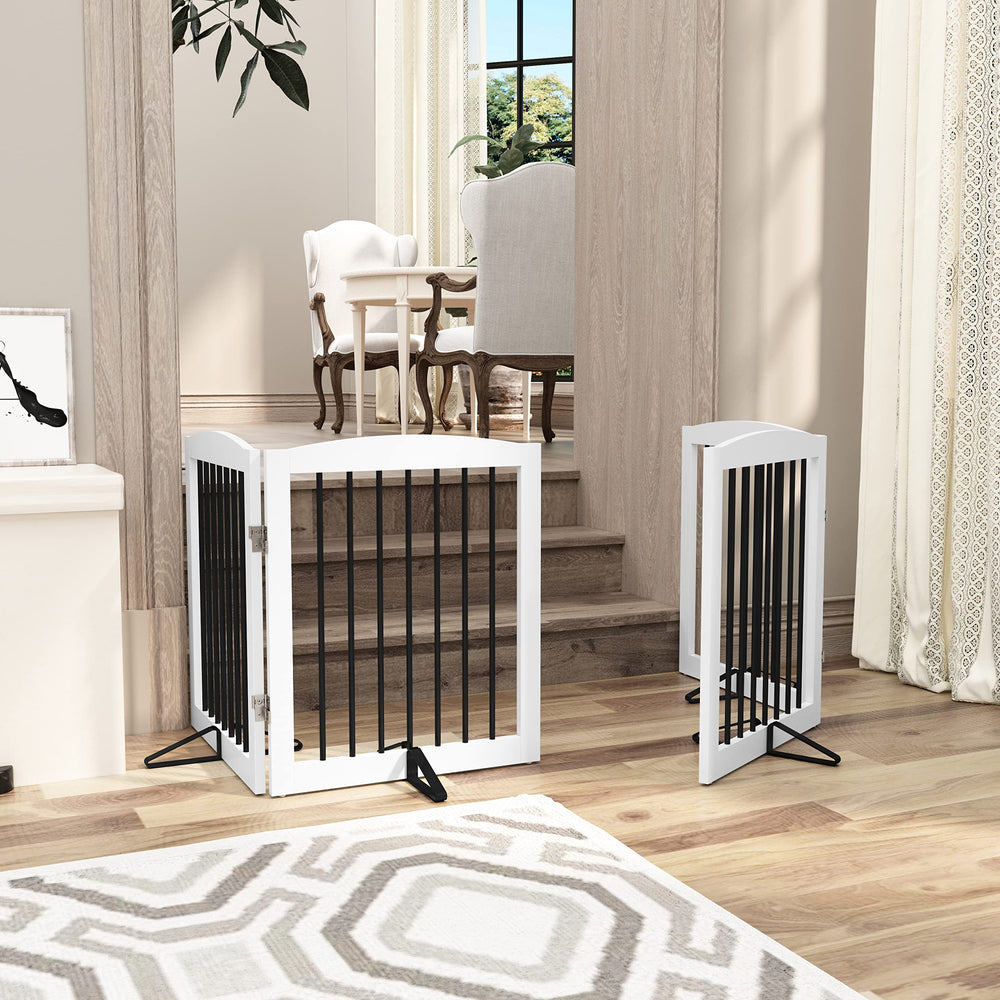 PUPETPO white finish complements modern decor and Christmas tree barrier.