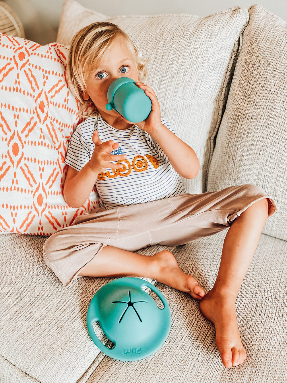 Pura my-my 5oz platinum silicone material close-up emphasizes safety and durability