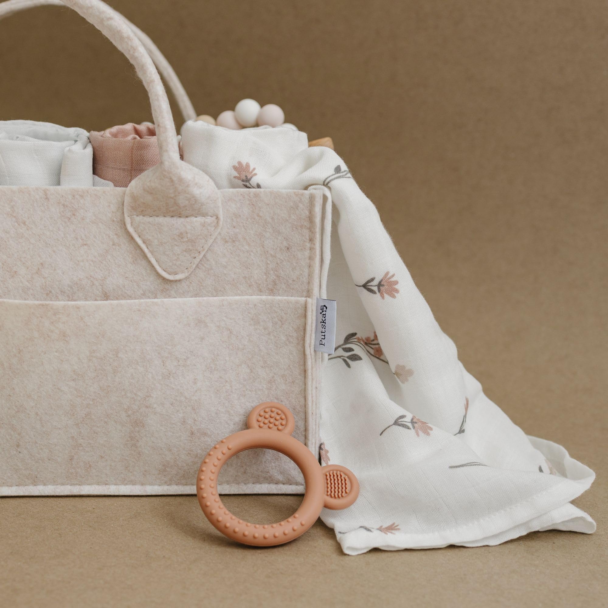 PUTSKA baby shower gift bag idea for registry and new baby arrivals