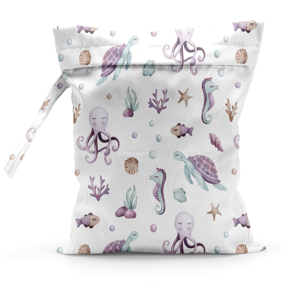 Pykfrhh Wet Bag waterproof material close-up showing durable, reusable design for travel.