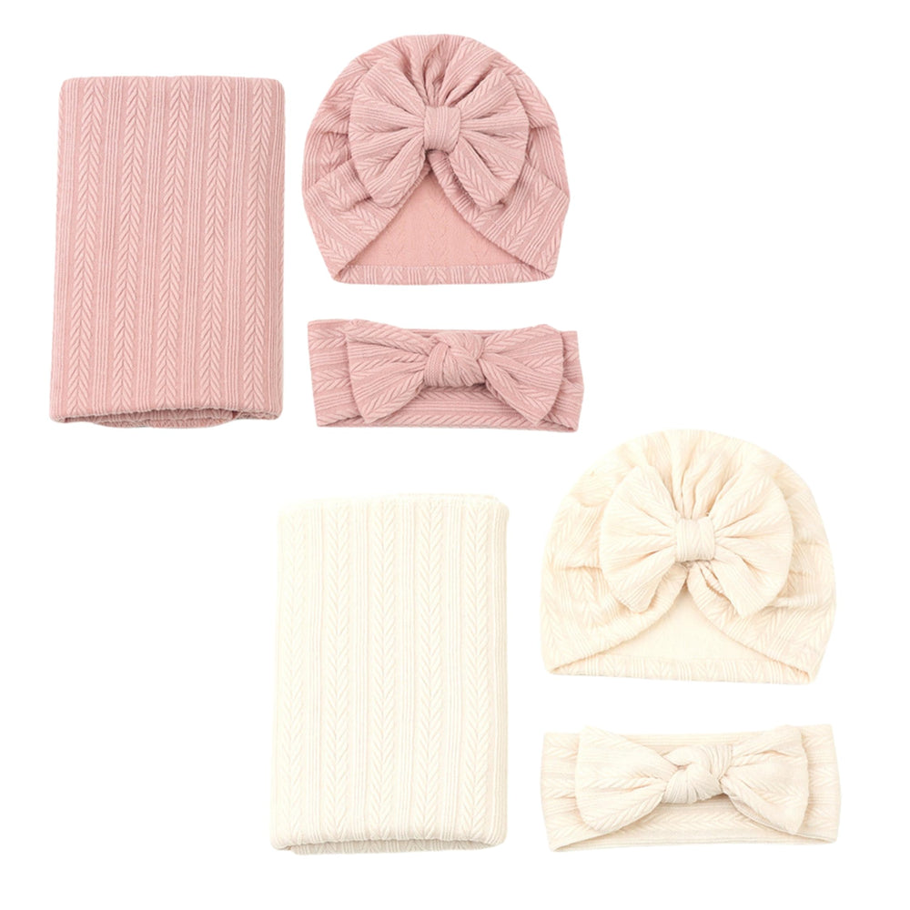 QandSweet lifestyle newborn photoshoot setup demonstrates cozy, camera-ready moments.