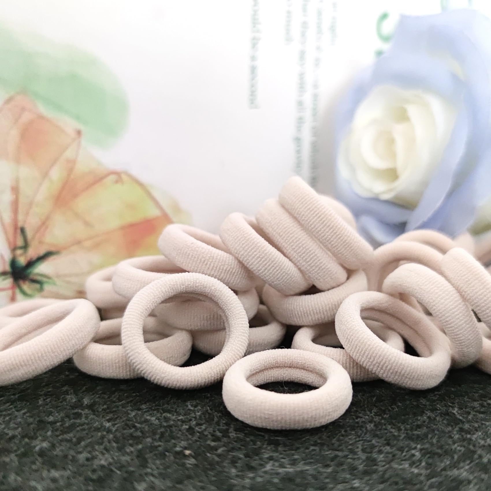 Qarwayoc pack includes about 120–125 pieces for school and home use