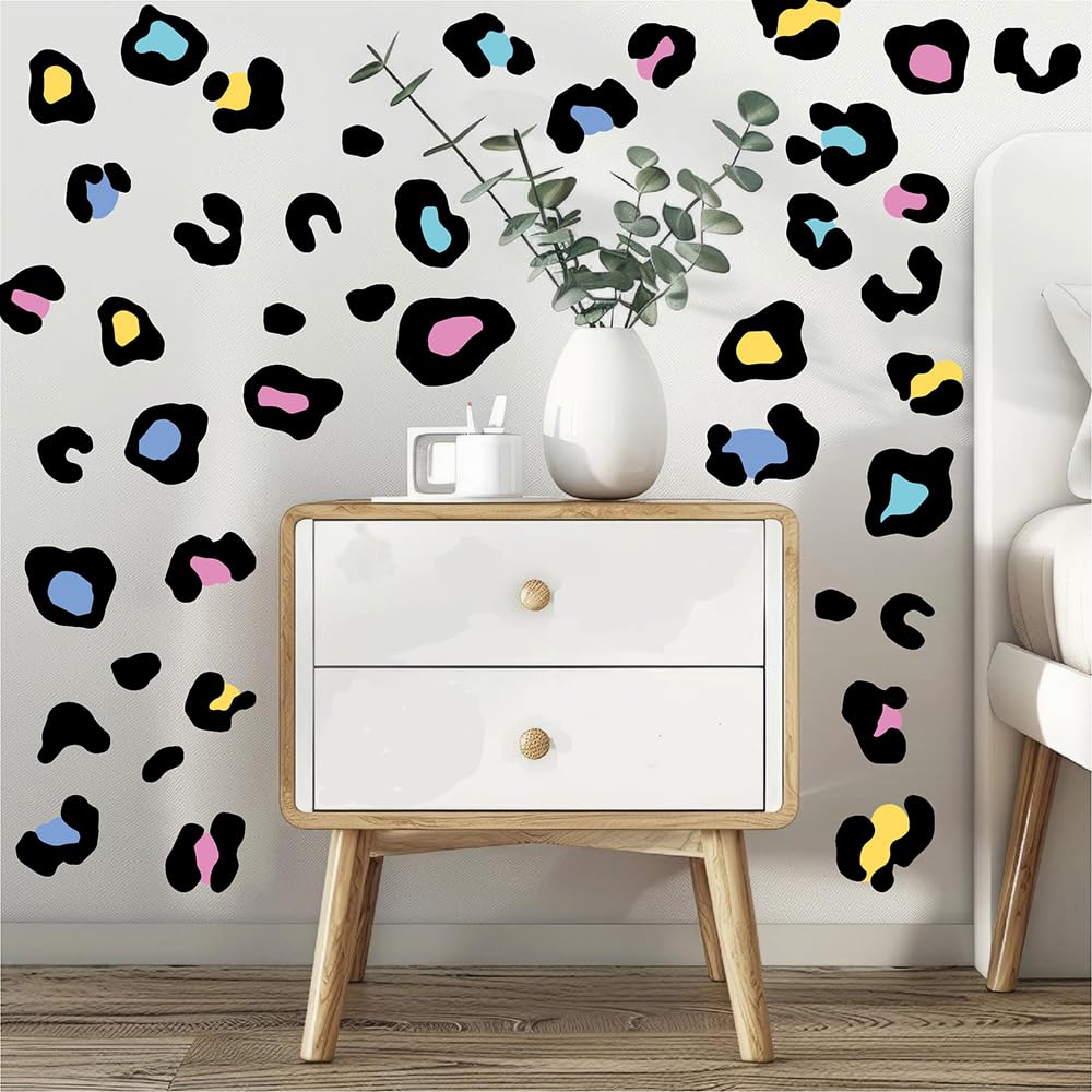 Qaxrocyn removable easy-peel design enables damage-free room changes.