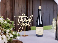 QENWWENG Thank You Table Sign Wooden Sign on Stand displays sturdy upright presentation.