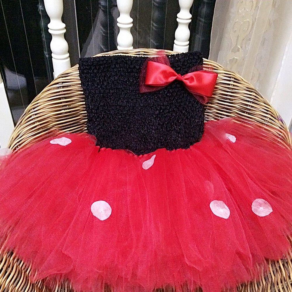 QIIIMSLSS crochet top embellishment option for ribbons and flowers