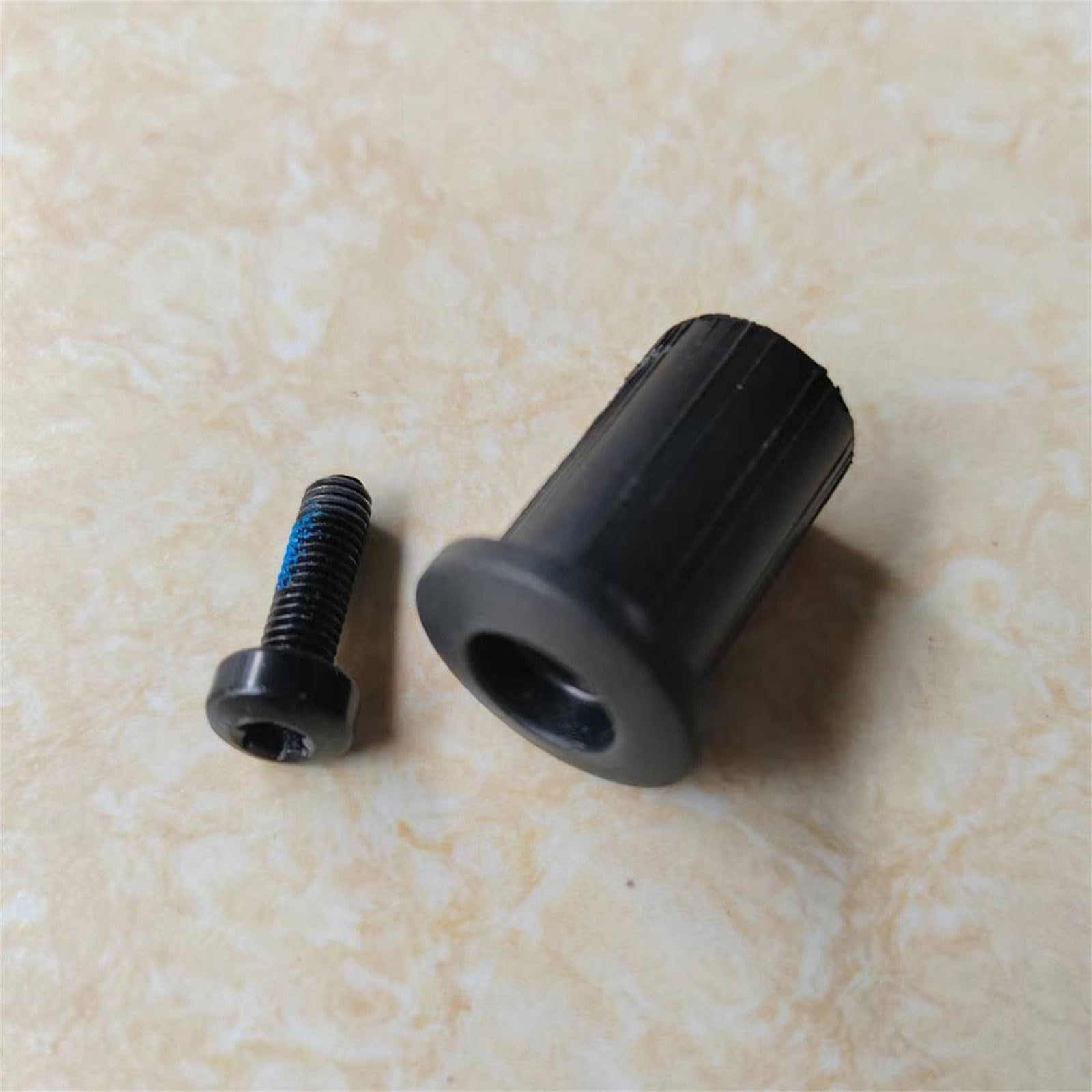QIIIMSLSS wheel removal tool helps front and rear wheel swaps