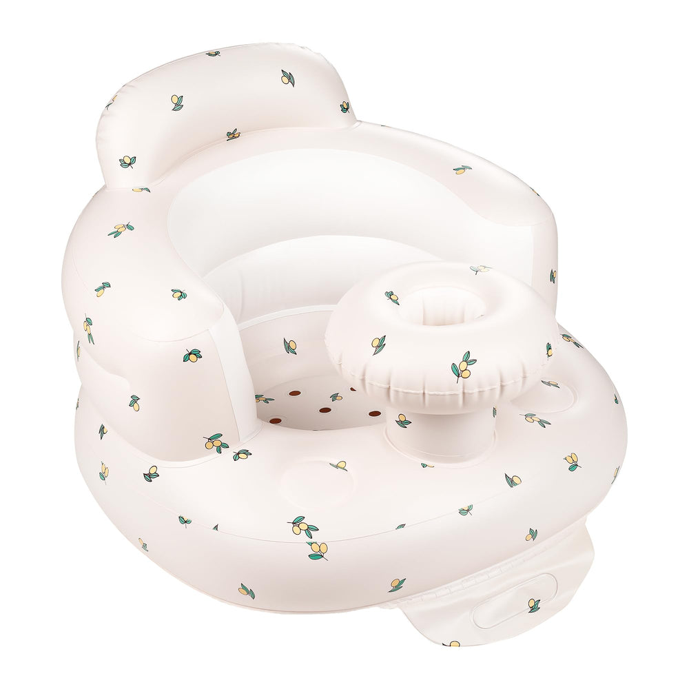 The QMVESS inflatable baby seat with tray olive valve close-up aids quick inflation.