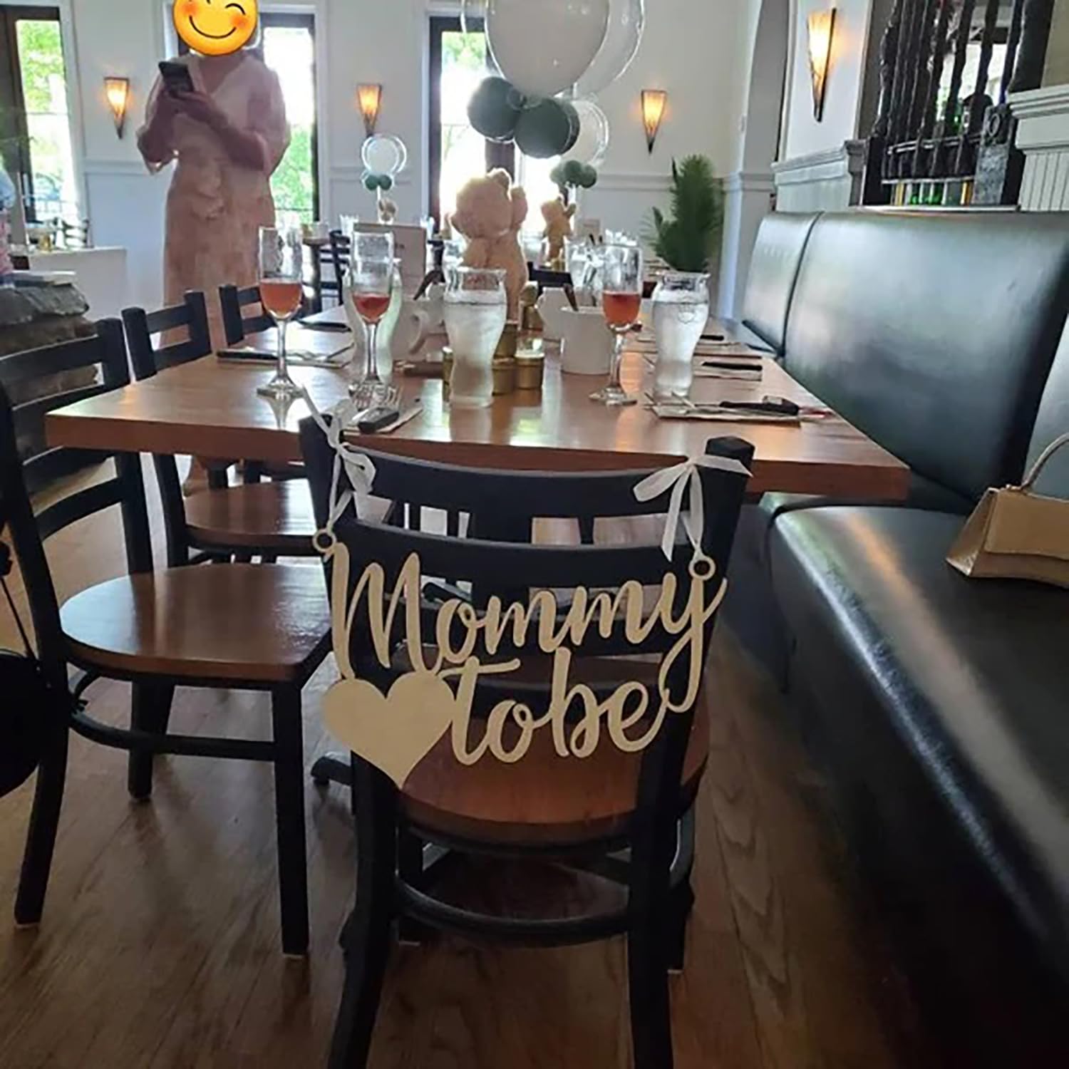 QPARTYFIRE Mommy to Be Chair Sign demonstrates durability for event use and reuse as keepsake.