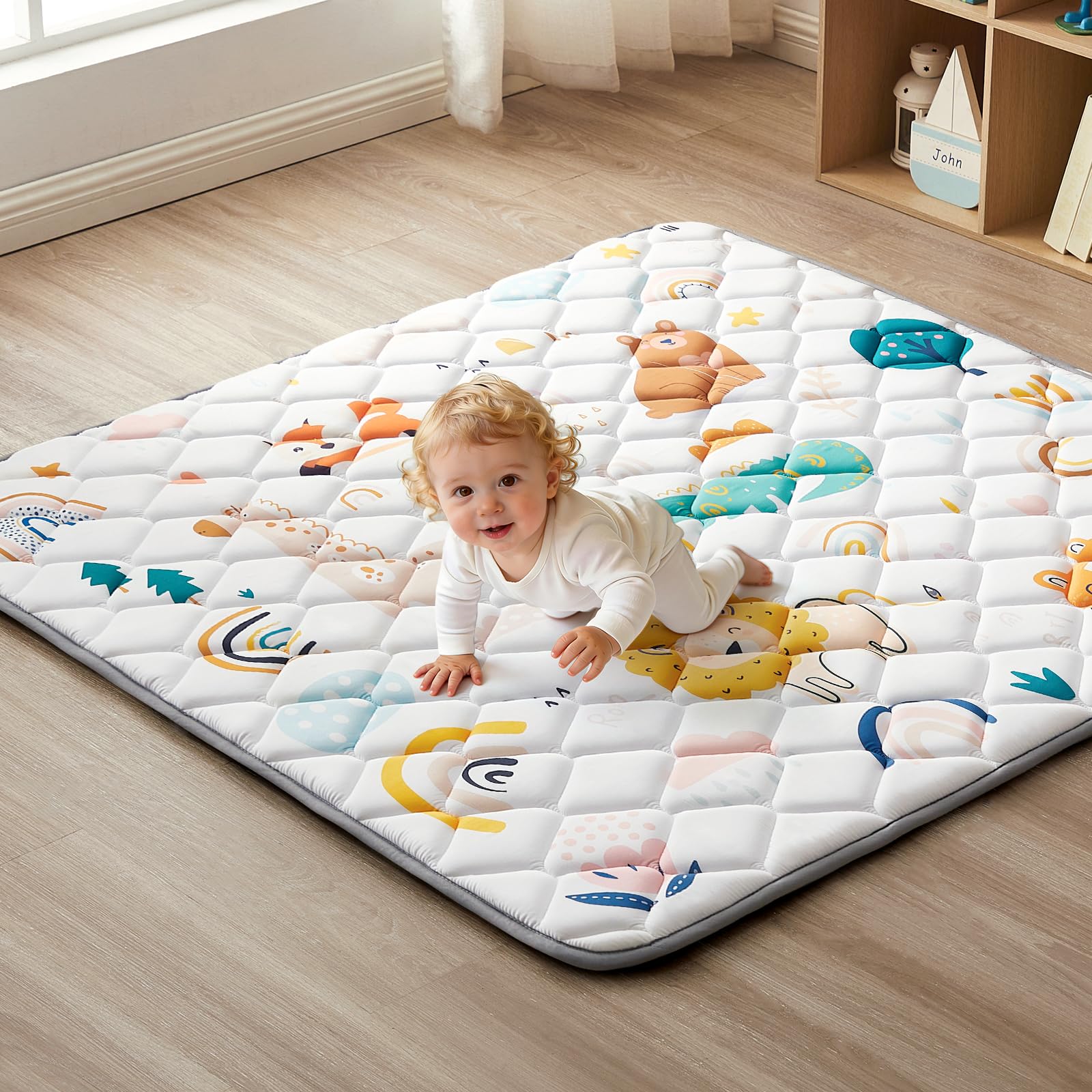 QUAFRET baby play mat soft fabric closeup for gentle tummy time