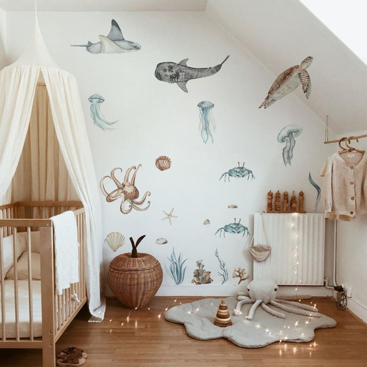 QUCHENG Ocean wall decals whale—joyful marine art for a kids room