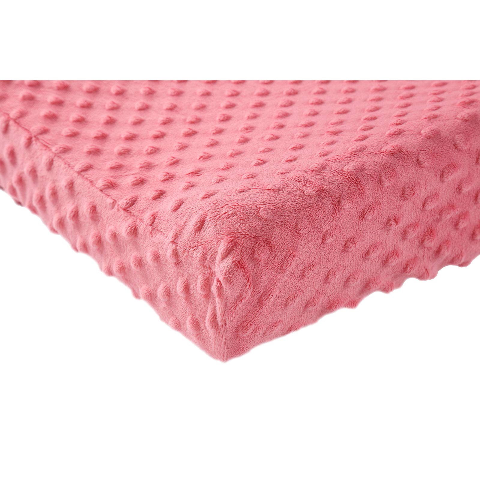QUENESS strawberry red crib-bassinet fit shown for versatile use across surfaces.