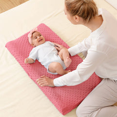 QUENESS strawberry red soft-texture detail emphasizes breathable, hypoallergenic material for sensitive skin.