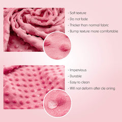 QUENESS strawberry red waterproof demo highlights easy cleanups during diaper changes.