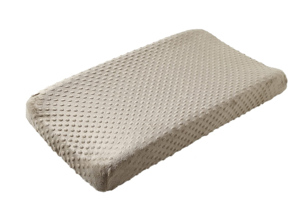 QUENESS BABY tidal-foam cover enhances softness and gentle support.