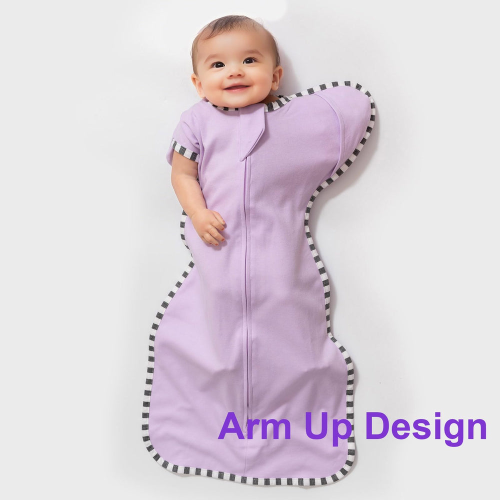 Queness Baby two-way zipper enables quick diaper changes during sleep transitions