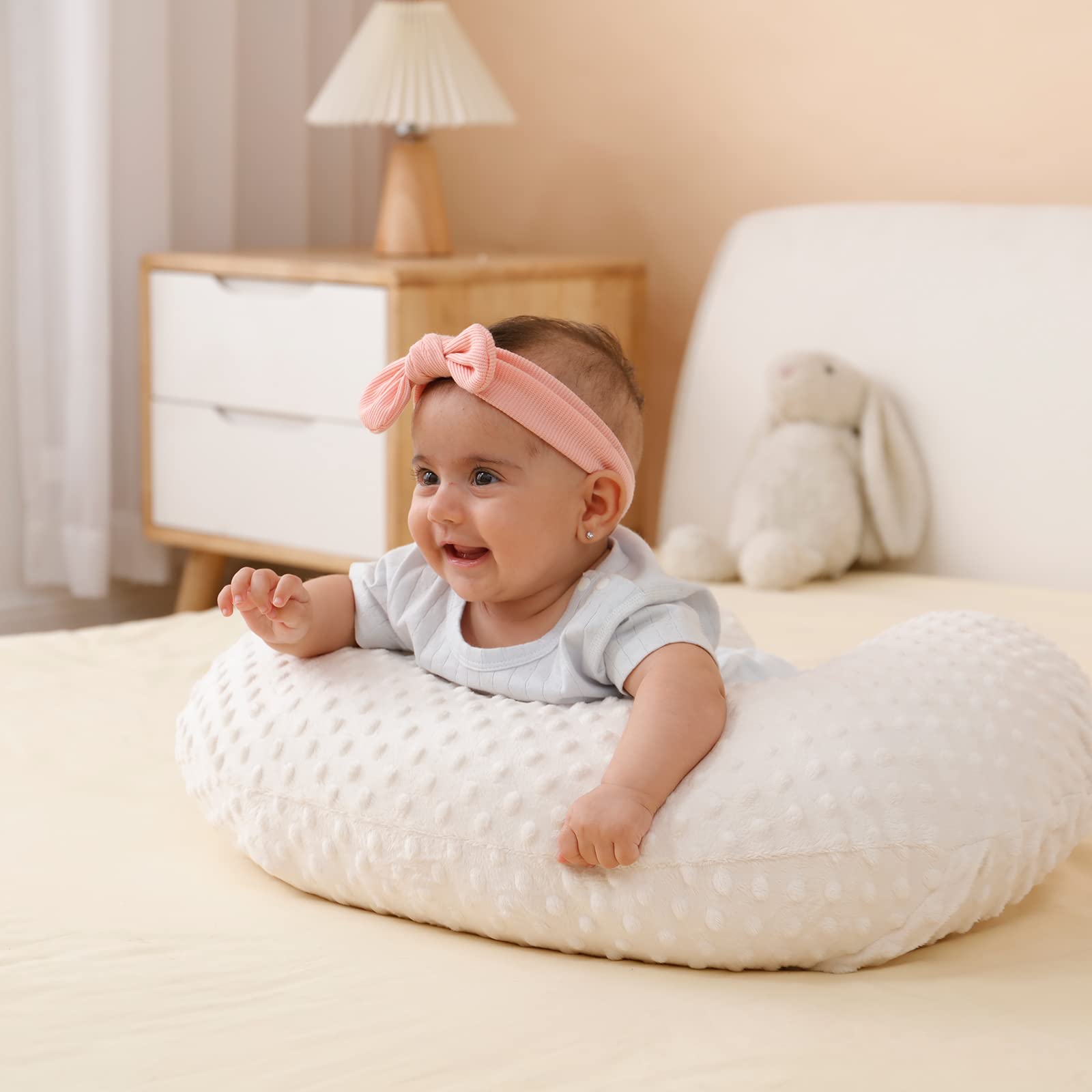 QUENESS Nursing Pillow beige machine washable for quick cleanup.