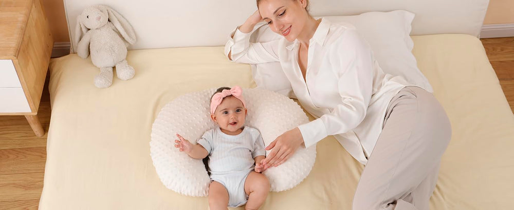 QUENESS nursing pillow cover closeup shows soft fabric and durable stitching for daily use.