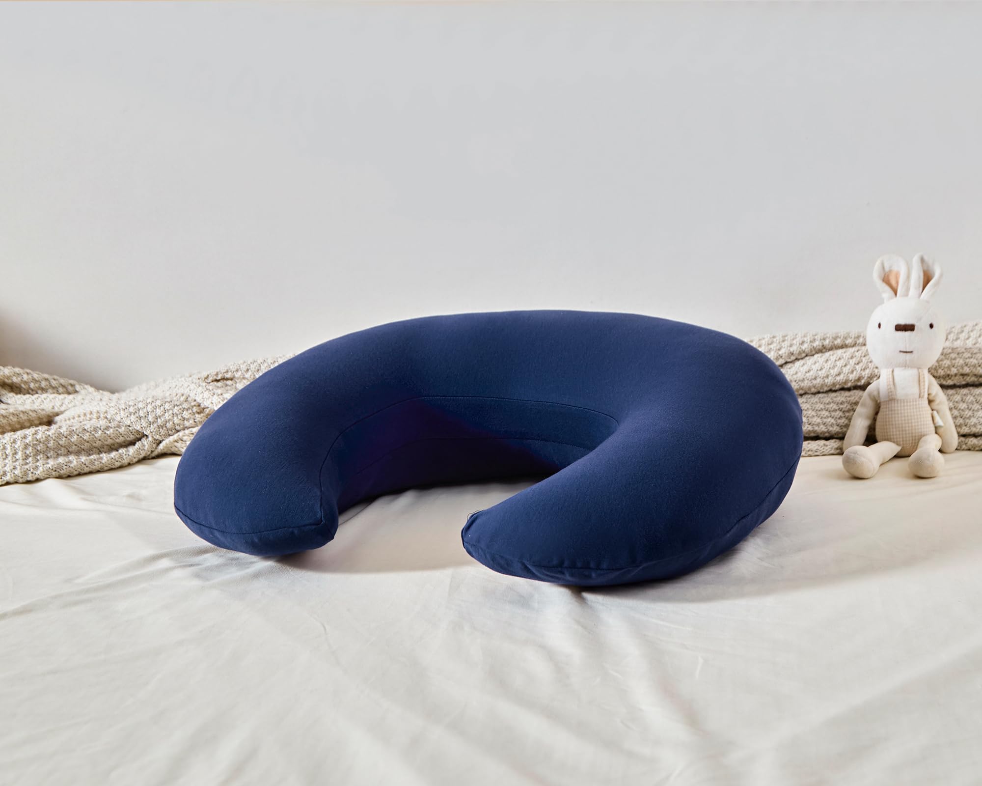 QUENESS large nursing pillow dimensions indicate snug waist fit for many bodies