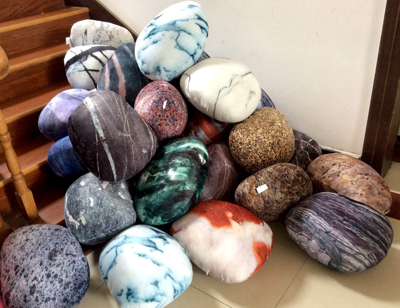 Qupace rock pillows cover pebble-pattern close-up ideal for cozy spaces