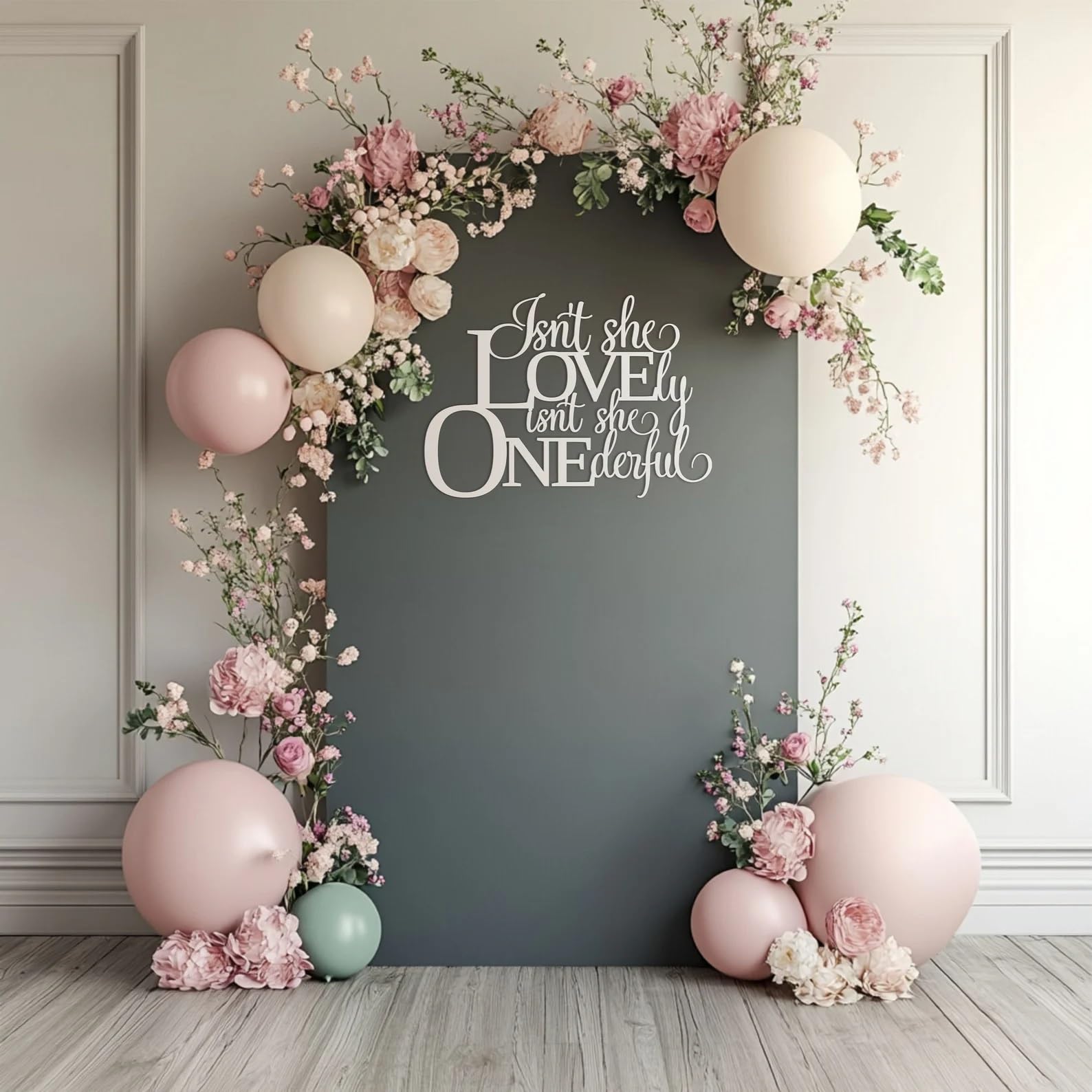 QWTOWFM Onederful party sign backdrop enhances event spaces with heartfelt sentiment.