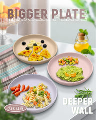 Qyeejong suction plate closeup shows strong grip for toddlers.