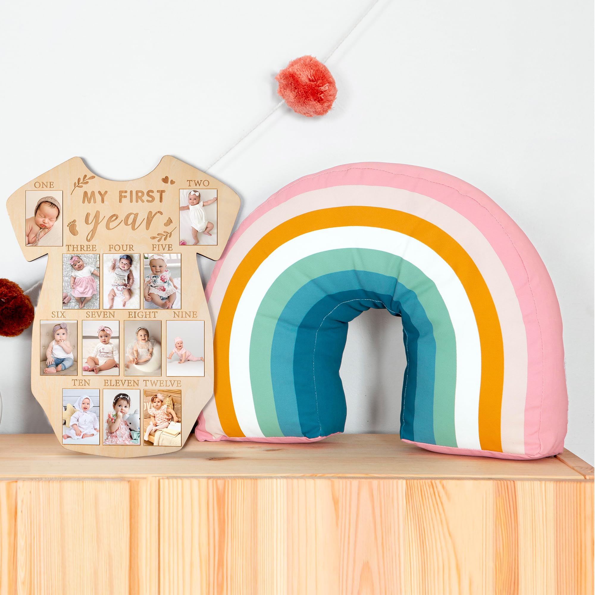 R HORSE nursery-decor display surface blends with decor and brightens any room.