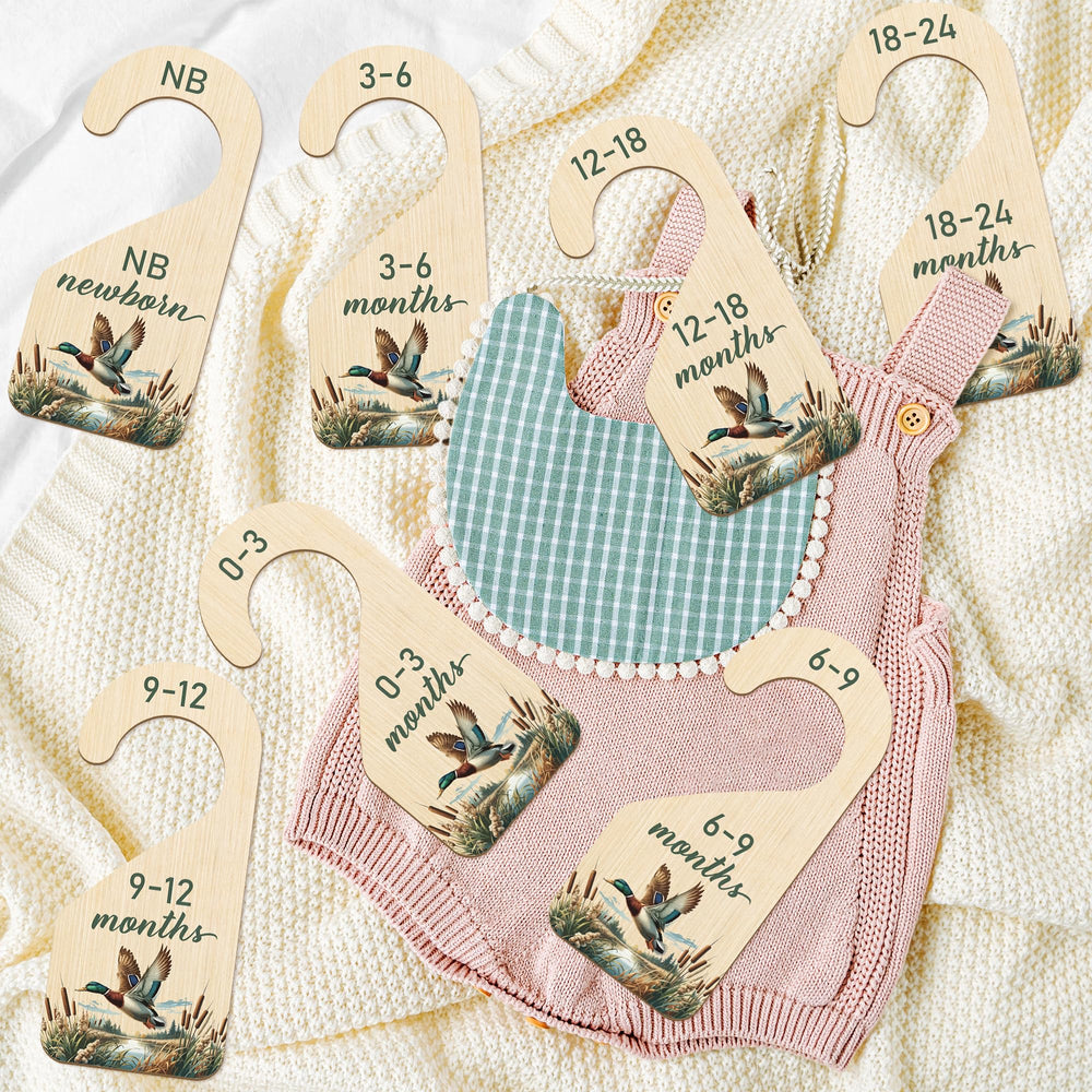 R HORSE durable wooden dividers resist daily use and wear.
