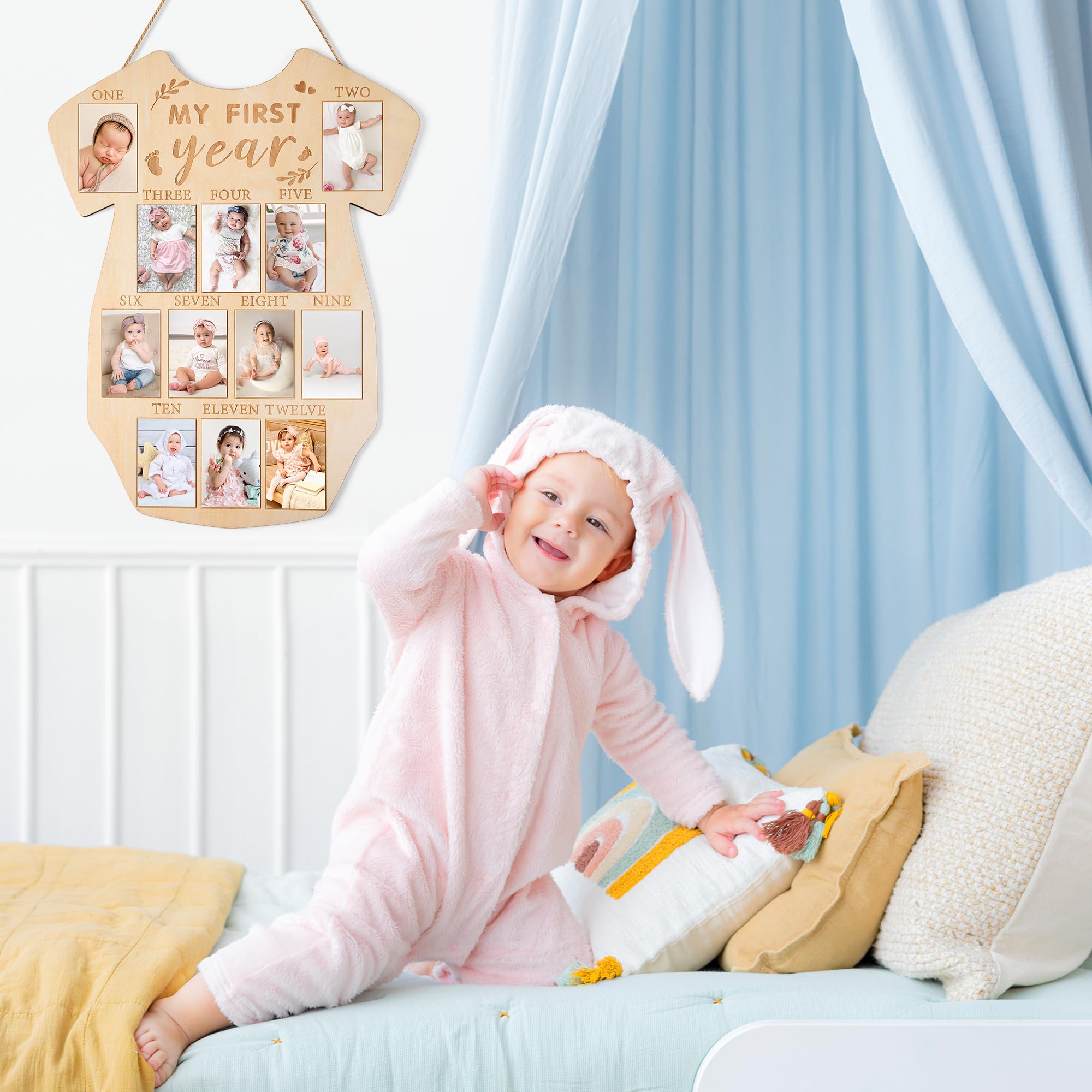 R HORSE wooden plaque with space for name and birth date enhances personalization.