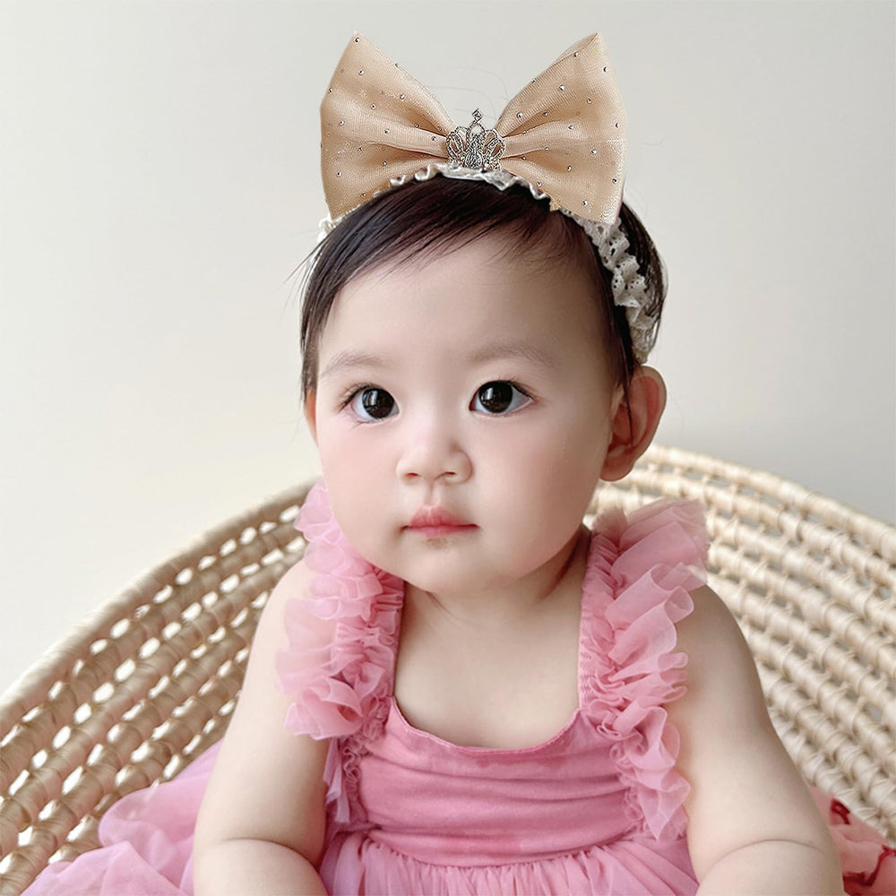 Rannyrena comfortable stretch fit suits newborns to toddlers.