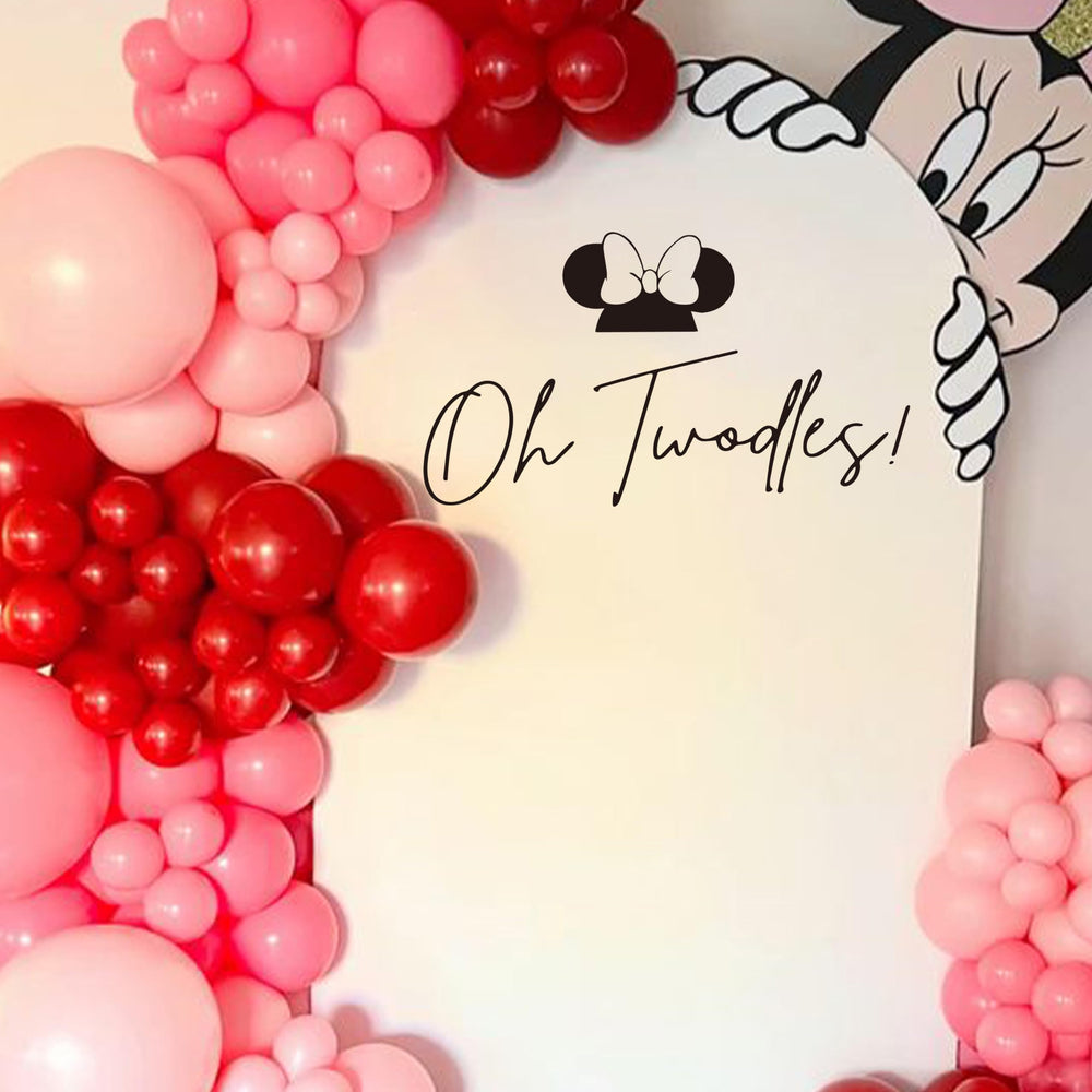 Raoformi Mouce Oh Twodles wall decor featuring playful mice for a festive party backdrop