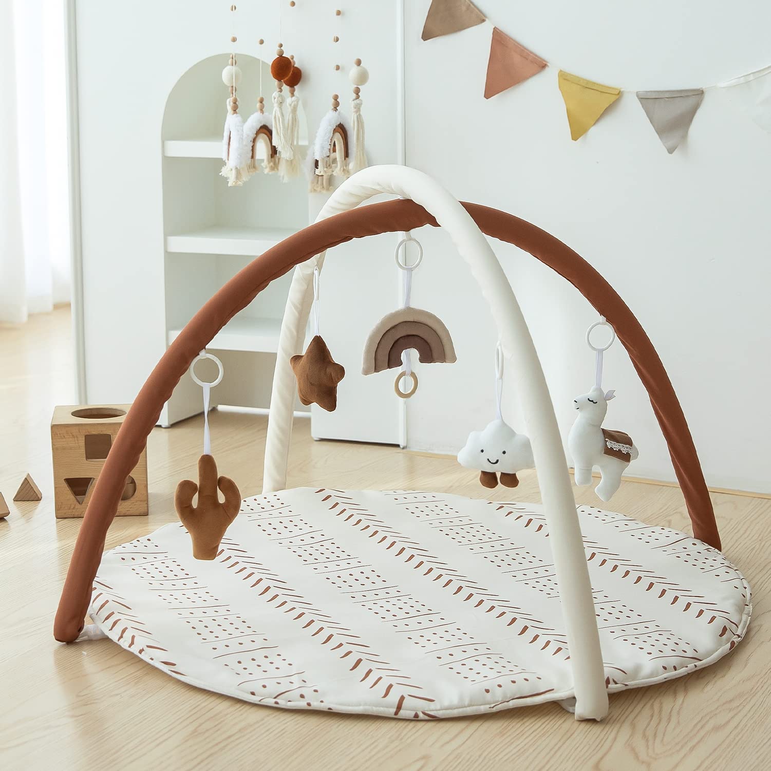 Razee Baby Gym portable foldable design travels easily for on-the-go playtime.