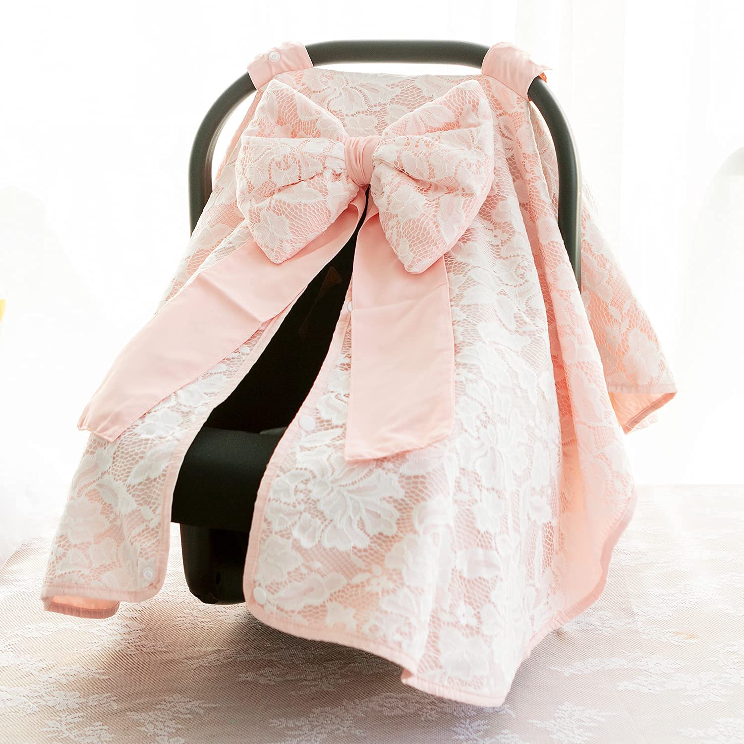Razee baby shower gift-ready lifestyle image emphasizes versatility and thoughtful design.