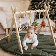 Razee six hanging toys with beech wood beads support sensory exploration.